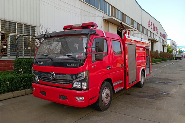 國(guó)六東風(fēng)3噸泡沫消防車(chē)(圖2)